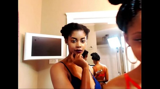 Nicola Vibrator Boobs Webcam Ebony Hot Sex Porn Piercings Make